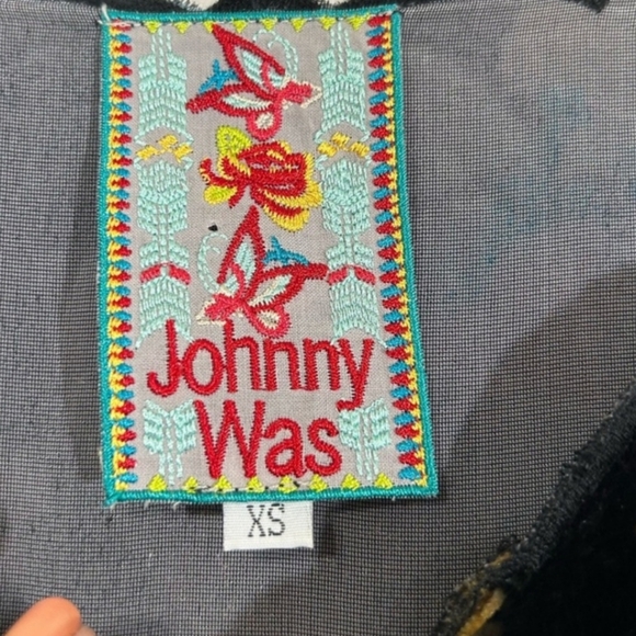 JOHNNY WAS Jolie Silk Blend Velvet Fan Print Top RARE - Picture 4 of 10